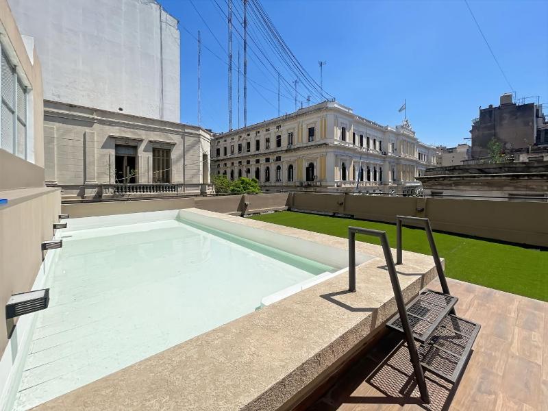 Modern Studio with Amenities and balcony in the Heart of the City - image 6