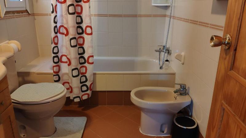 Two Bedroom Apartment on Front Line Of The Beach - image 24