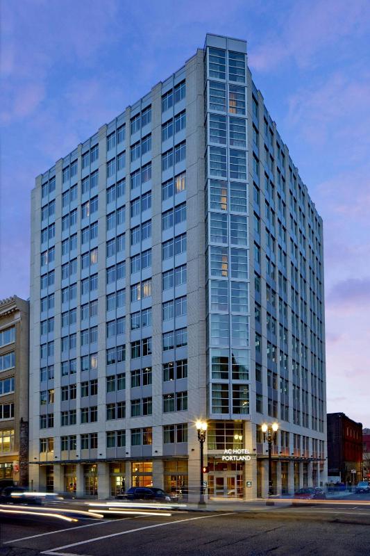 AC Hotel Portland Downtown OR - image 18
