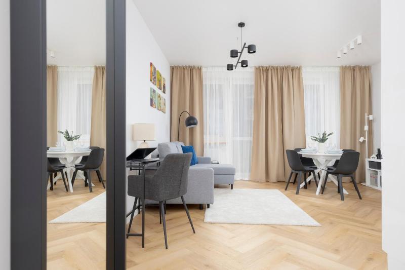 Comfortable Apartment with Two Bedrooms & Parking by Noclegi Renters - image 13