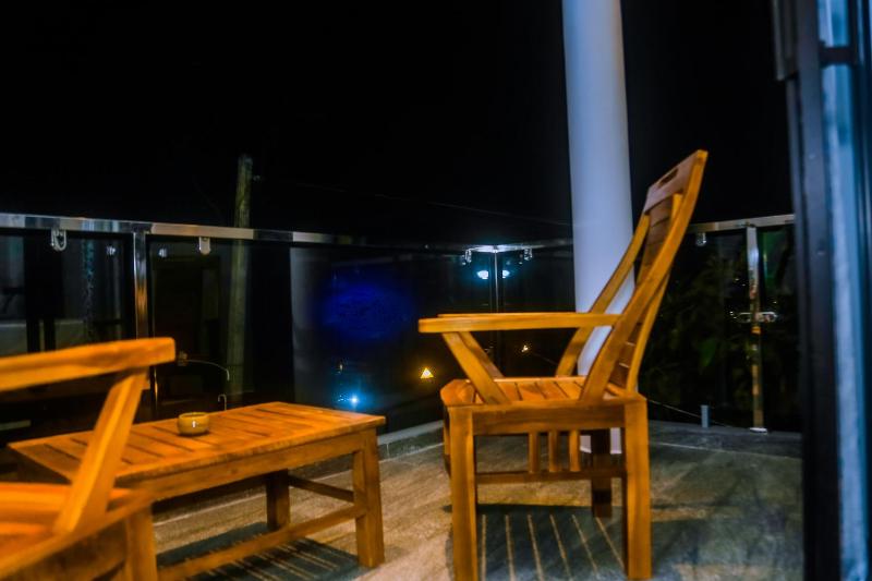 Mirissa Breeze - image 15