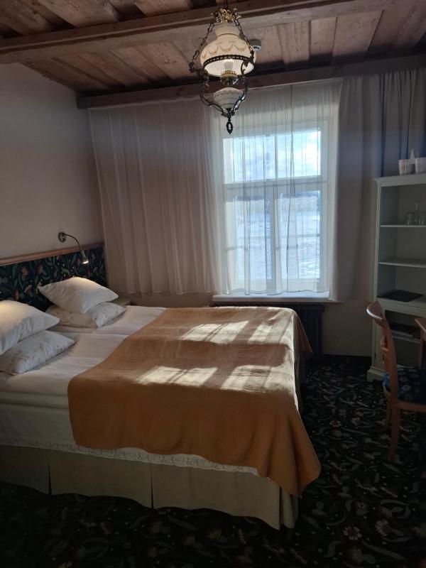 Standard Double Room image 2