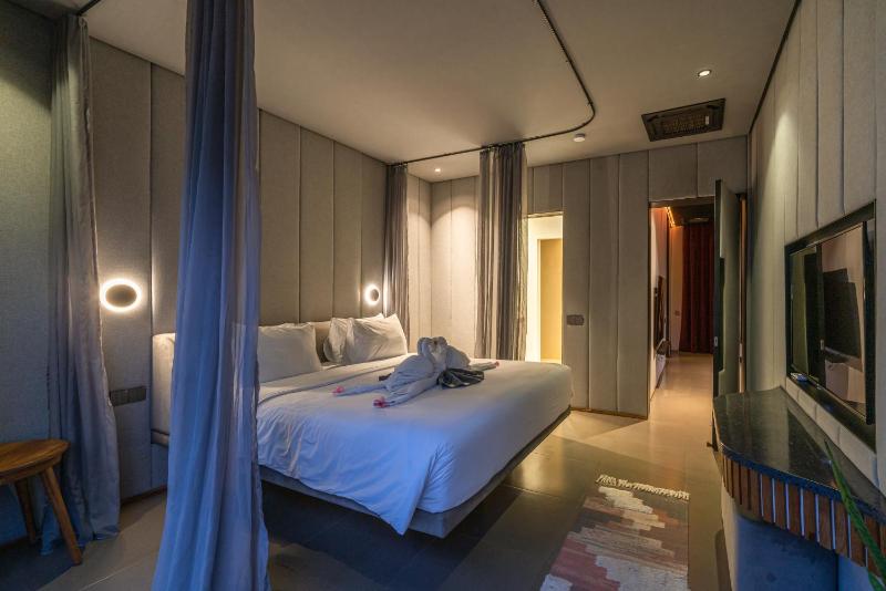 Sunset Berawa - Exclusive Modern 4BR Villa in Central Canggu! - image 26