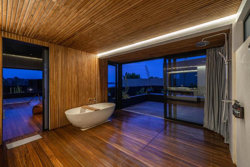 Sunset Berawa - Exclusive Modern 4BR Villa in Central Canggu! - image 20