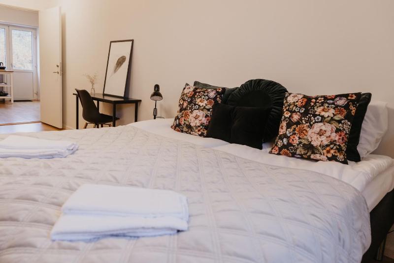 Three-Bedroom Apartment image 3