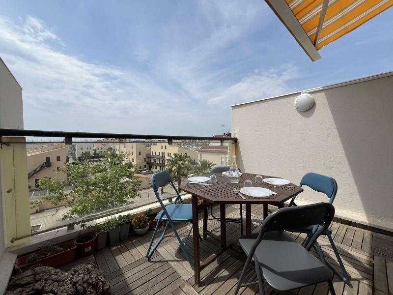 Appartement dernier étage avec terrasse vue port GN400-028 - image 14