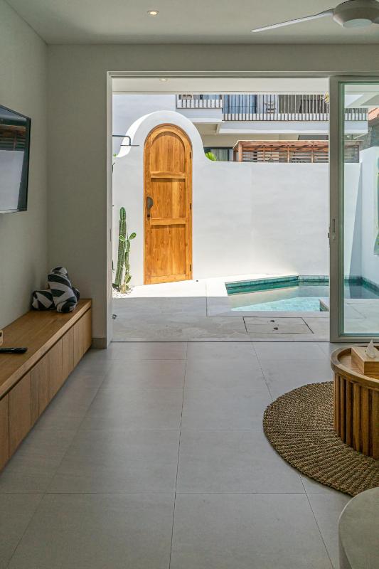 Las Casas - BRAND NEW! Chic 1-Bedroom Villa in Heart of Canggu - image 17