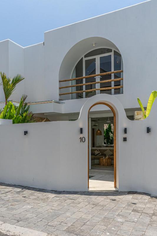 Las Casas - BRAND NEW! Chic 1-Bedroom Villa in Heart of Canggu - image 47