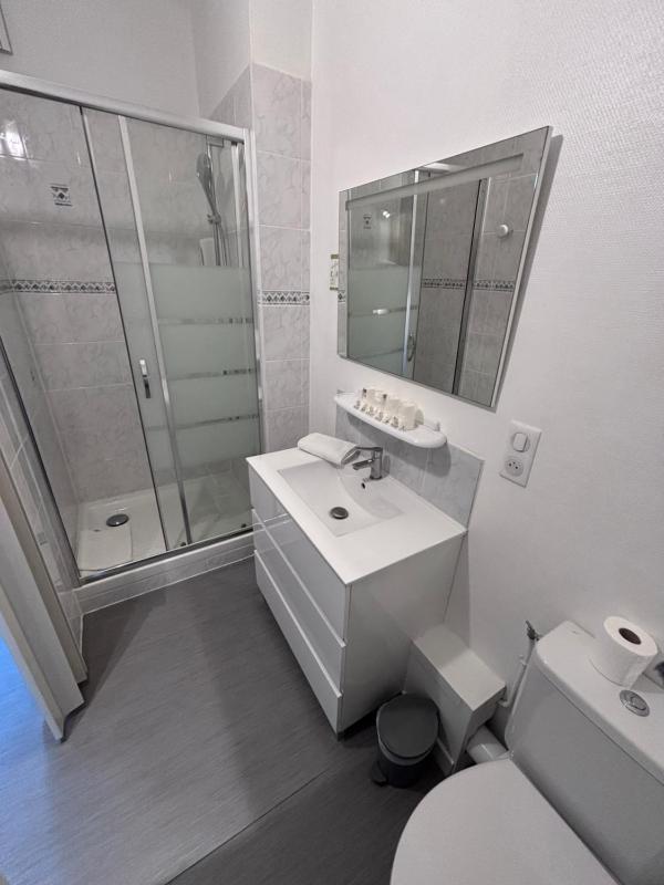 Crystal Hotel - image 29