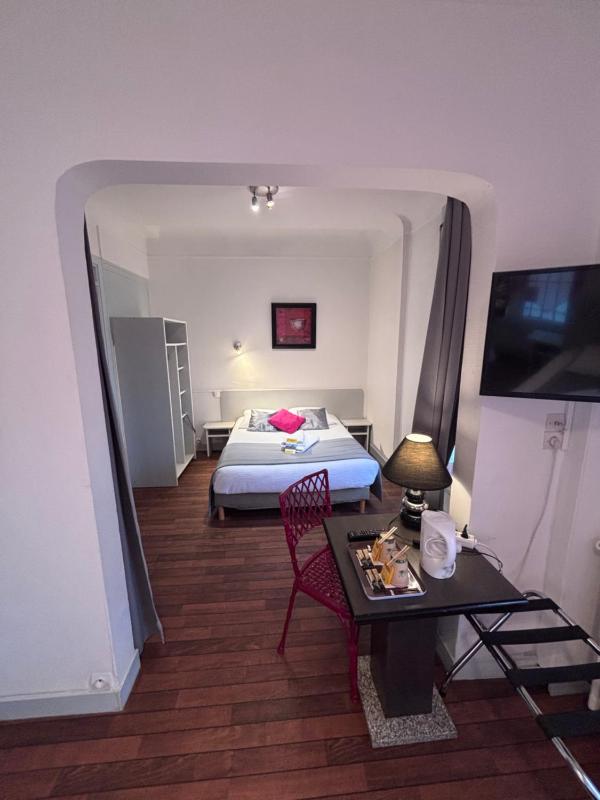 Quadruple Room image 4