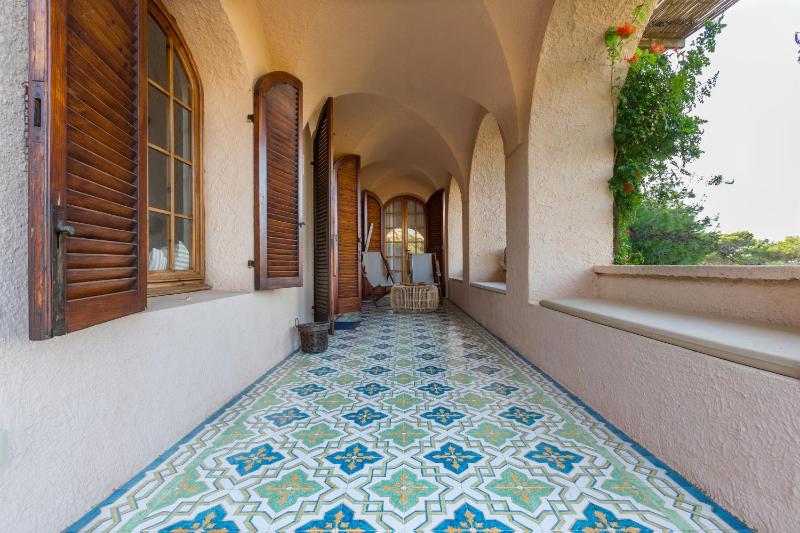 Business Suite (2 Adults) image 2