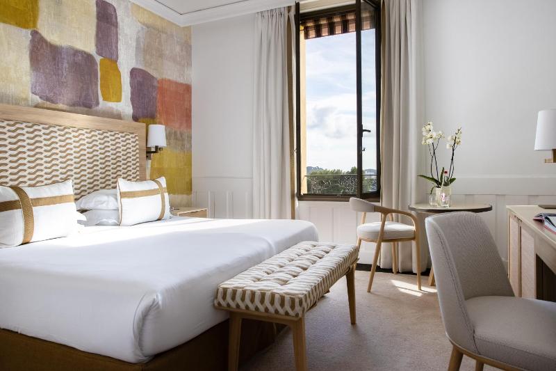 Superior Room Sea and Garden View image 1