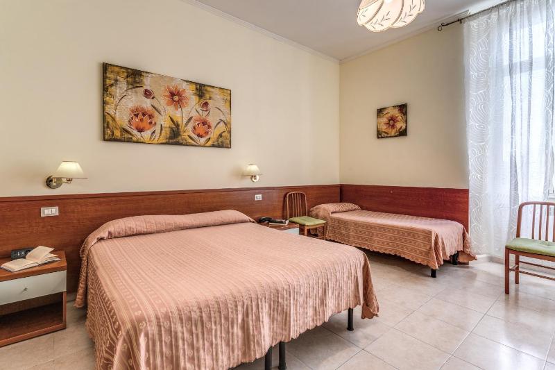 Triple Room image 1
