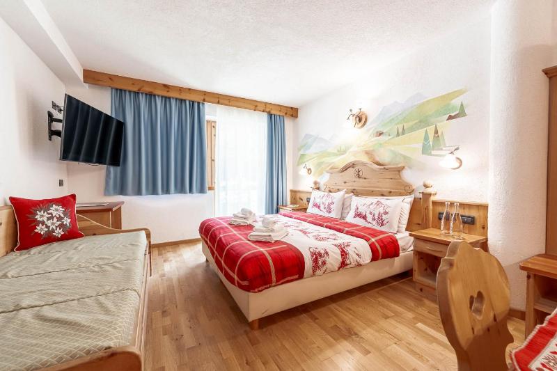 Quadruple Room image 2