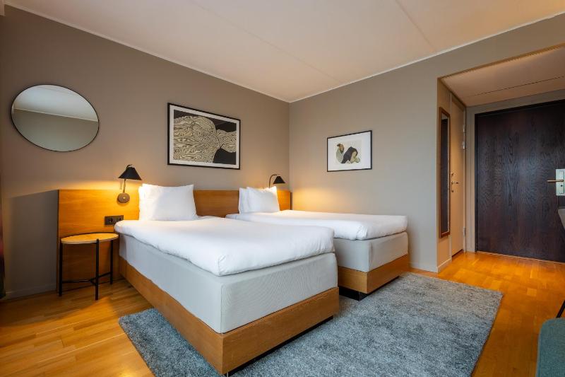 Twin Room image 1