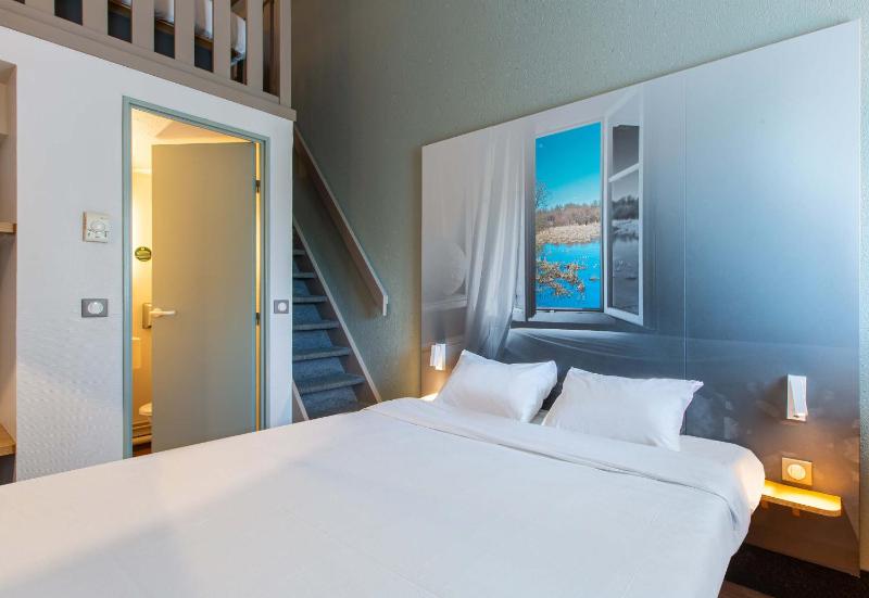 Quadruple Room image 1