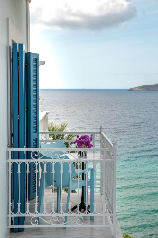 Suite with Side Sea View image 2