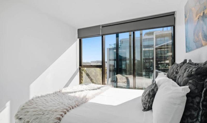 City-Views-Stylish-2bed2bath - image 12