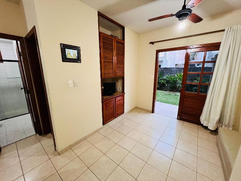 Condomínio quarto e sala - image 30