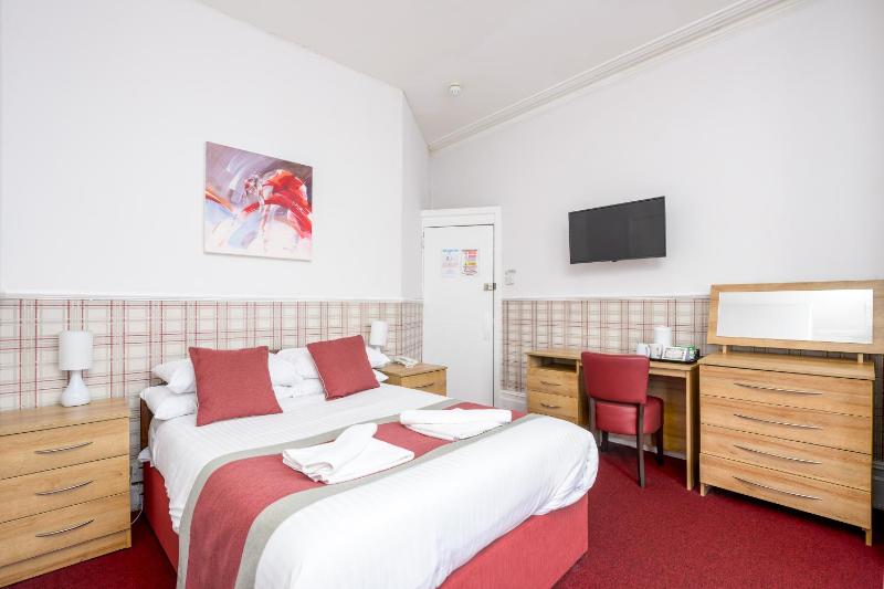 Standard Double Room image 4