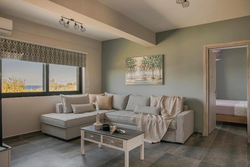 Queen Bee Residence - image 30