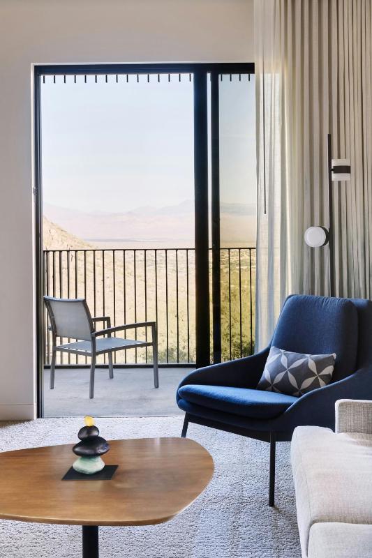 Desert Spa Suite, 1 Bedroom Junior Suite, 1 King image 2