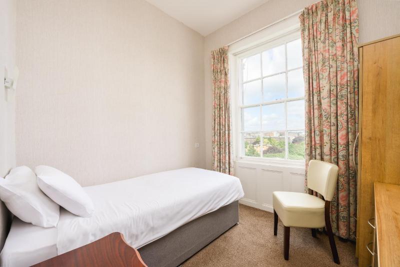 Single Room image 1
