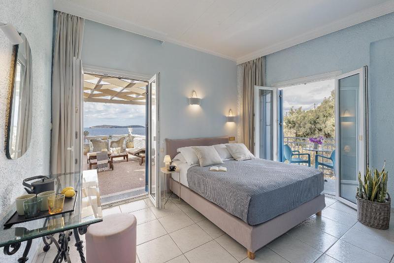 Superior Double Room image 3