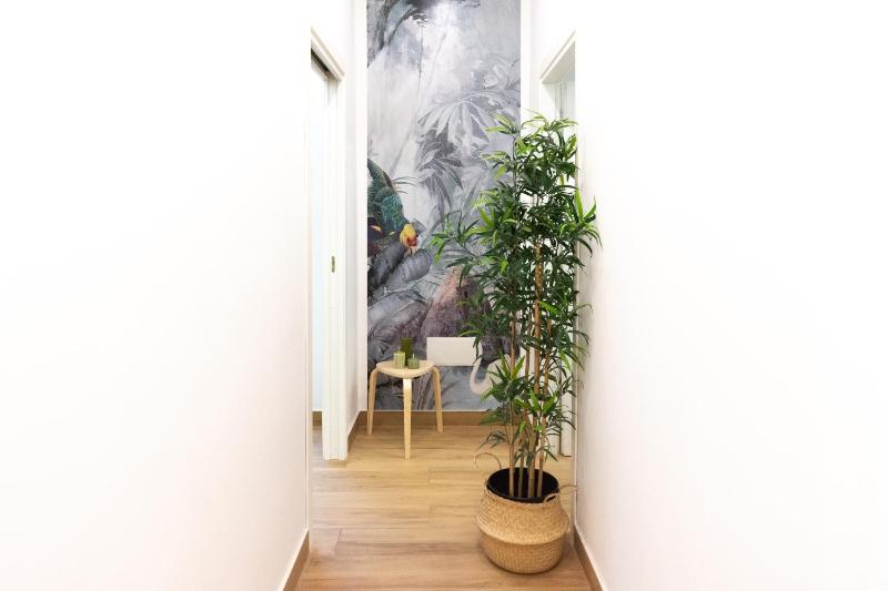 King Room with Spa Bath image 1