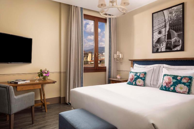 Premium Double or Twin Room image 3