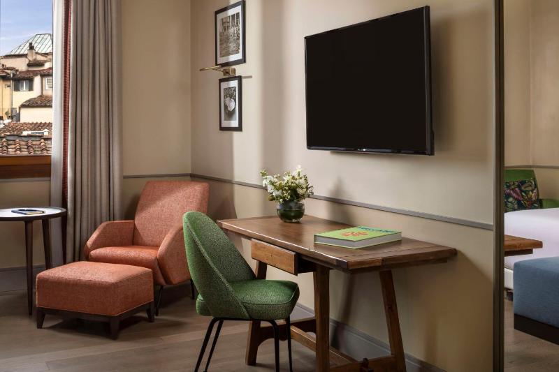 Premium XL Twin Room image 3