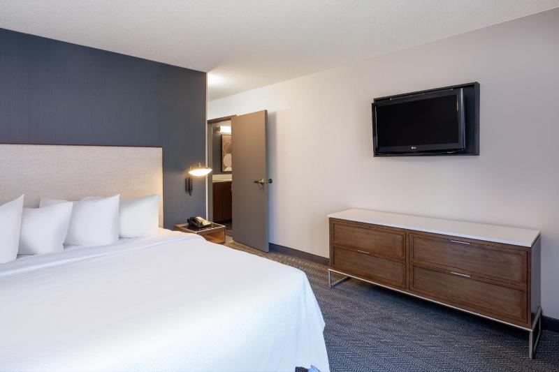 Courtyard by Marriott Colorado Springs South - image 13