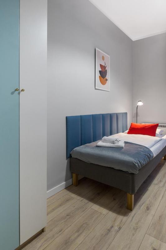 Three-Bedroom Apartment - Mazowiecka 11 Street image 4