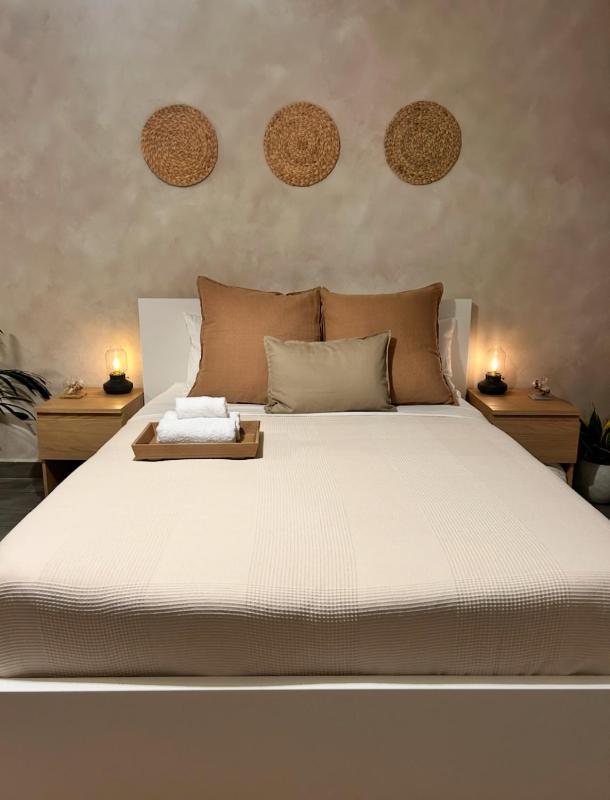 One-Bedroom Apartment image 1