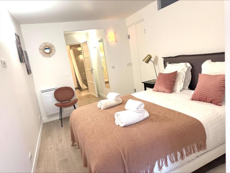 Deluxe Apartment image 1