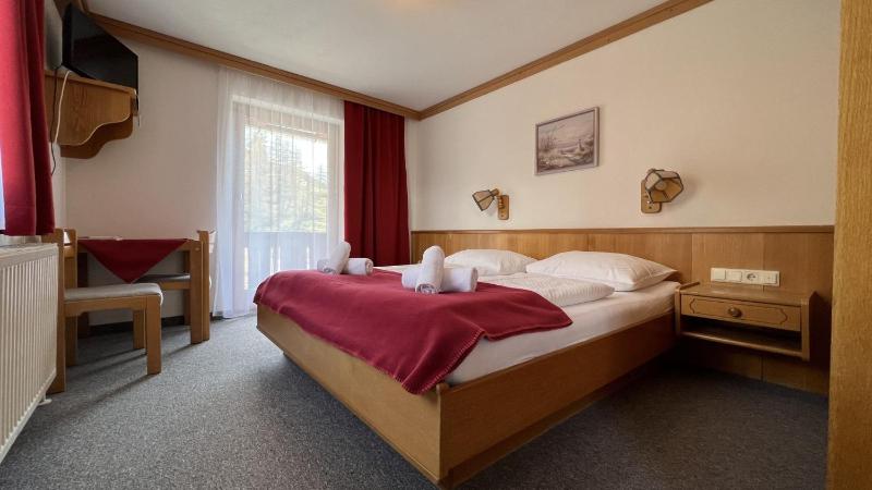 Budget Double Room image 1