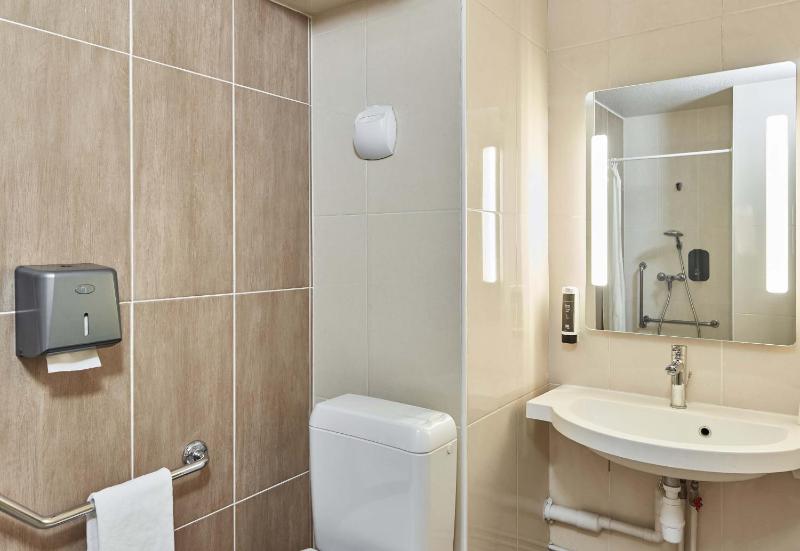 Double Room - Disability Access image 2