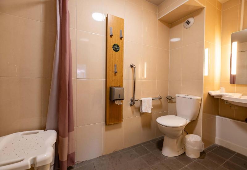 Double Room - Disability Access image 1