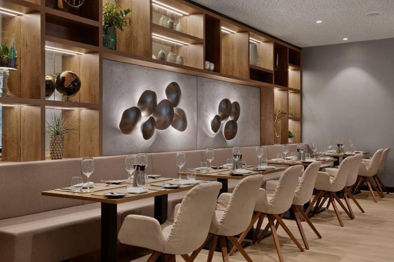 AC Hotel Innsbruck - image 12