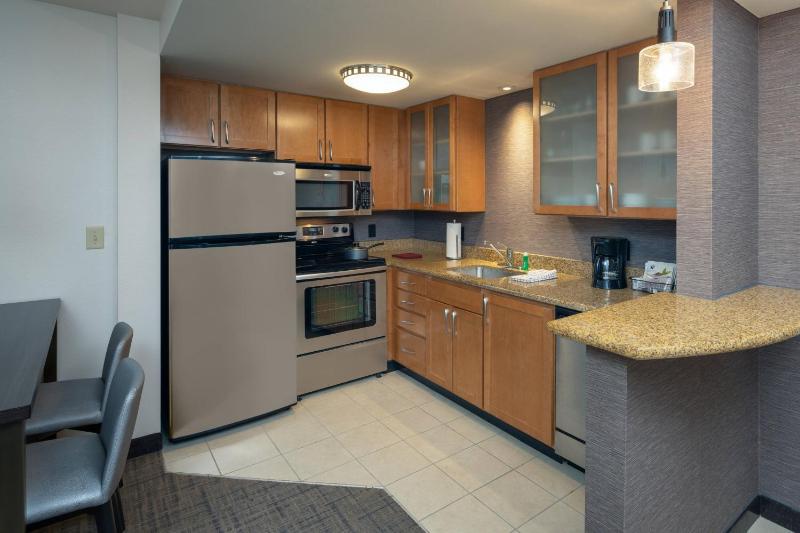 Two-Bedroom Suite image 4