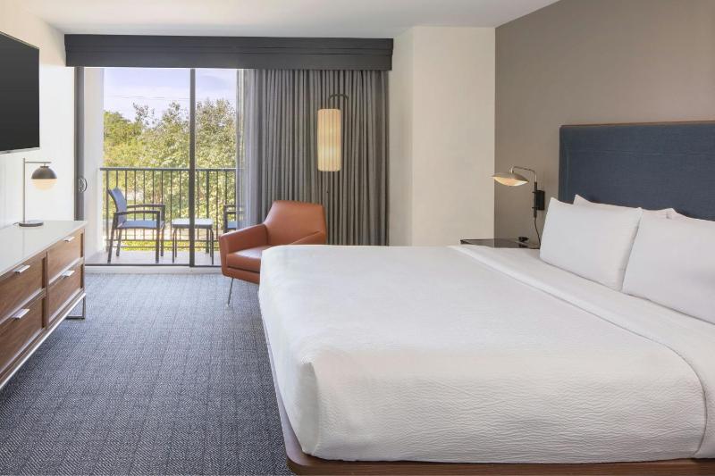 Courtyard by Marriott Fort Lauderdale East/Lauderdale-by-the-Sea - image 2
