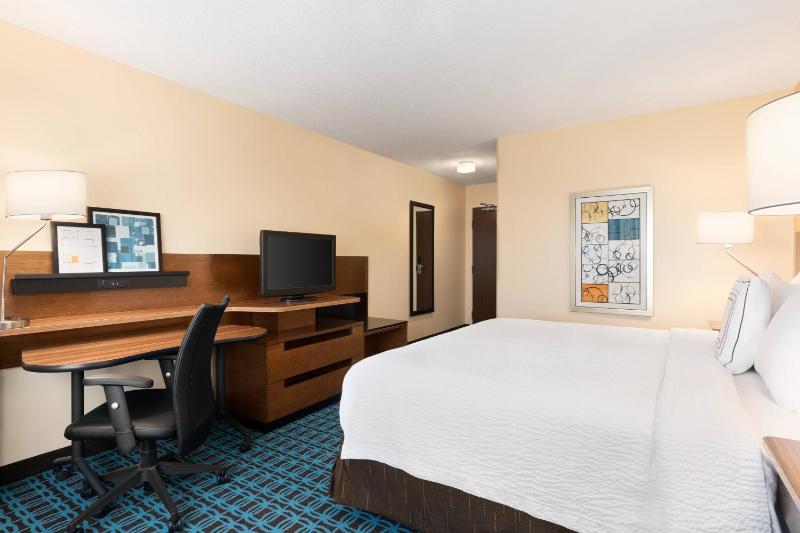 King Room - Non-Smoking image 3