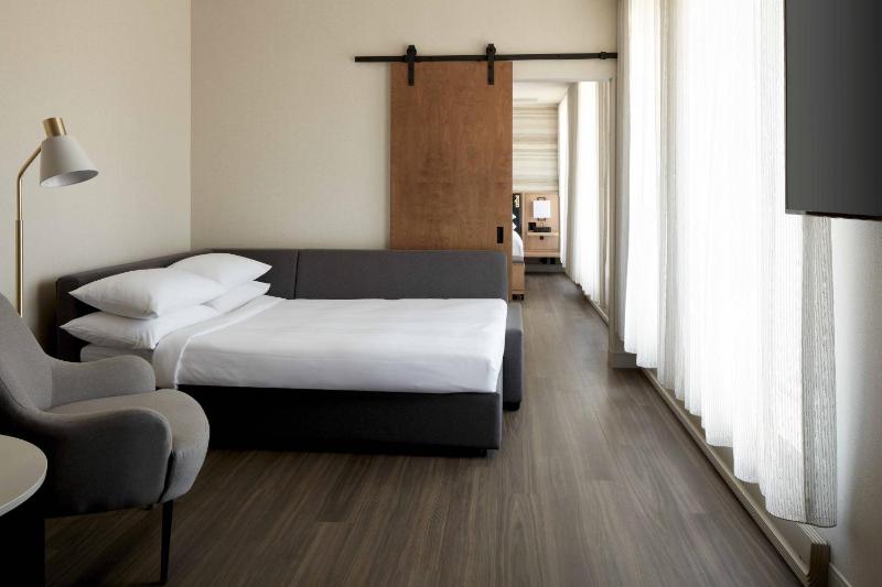 Quebec City Marriott Downtown - image 10