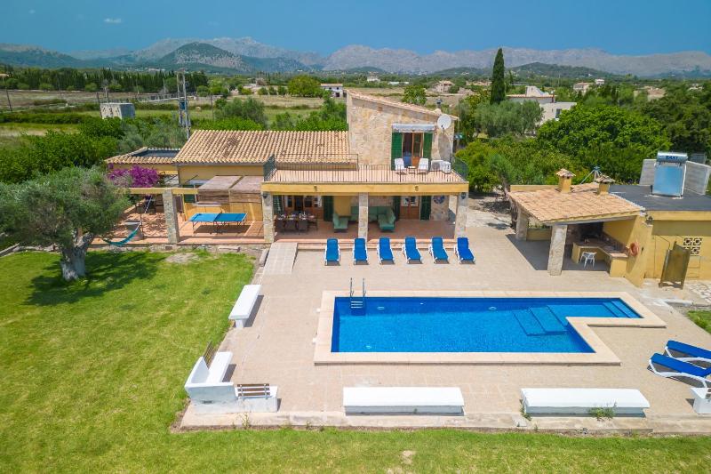 Villa Can Patriarca with Pool Garden Mountain Views Only Families - image 1