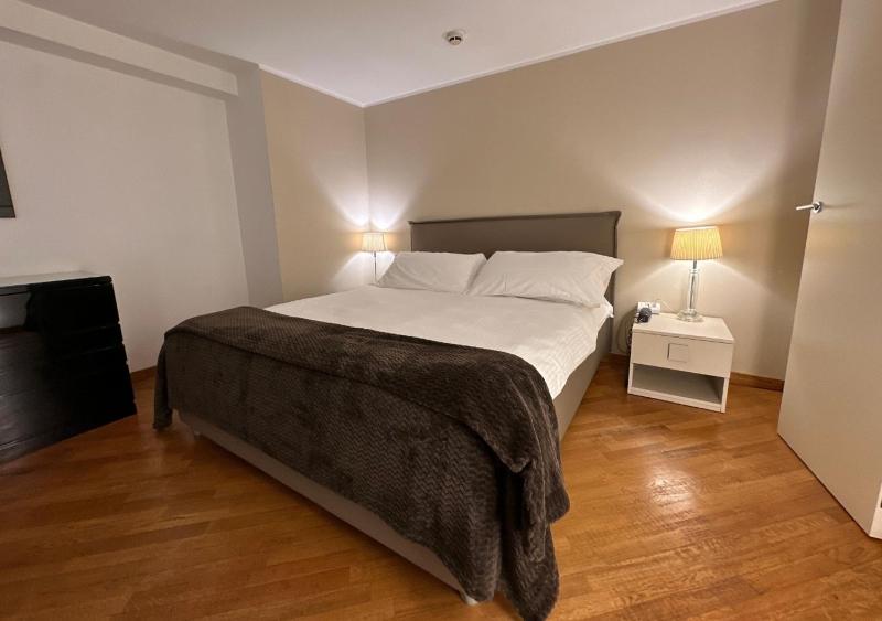 Double Room - Split Level image 2