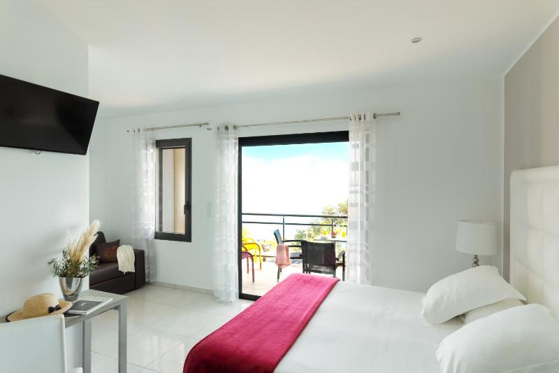 Triple Room - Gulf Side image 3