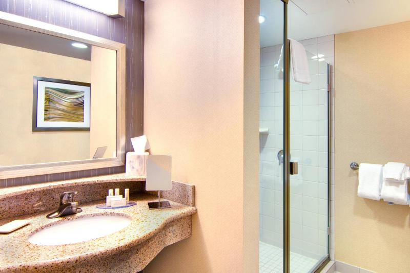 Superior King Room with Whirlpool image 2