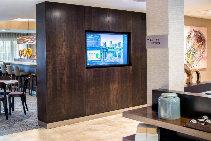 Courtyard by Marriott Portland North - image 8