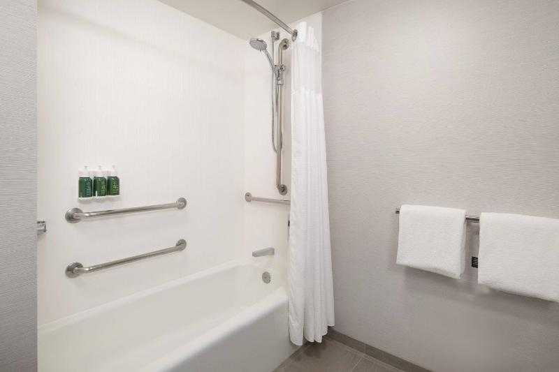 Courtyard by Marriott Palm Springs - image 22