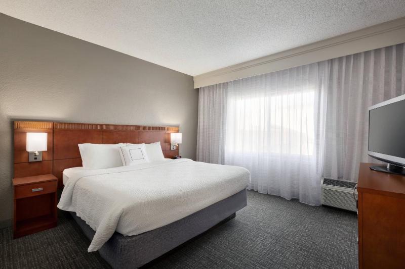 Quadruple Room image 3